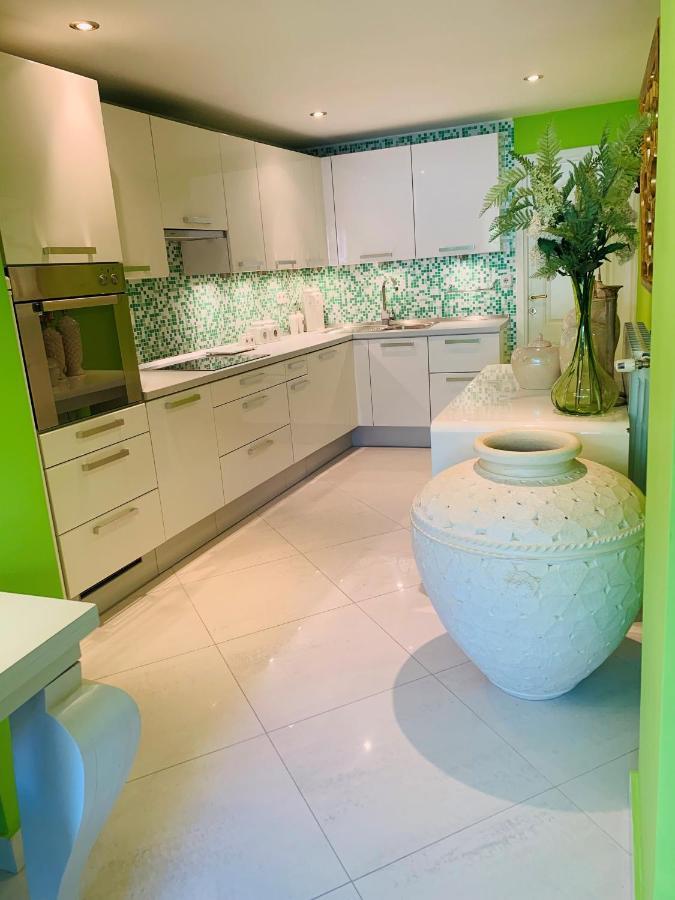 Luxury Pool Central Makarska Apartment By Maryn Luaran gambar